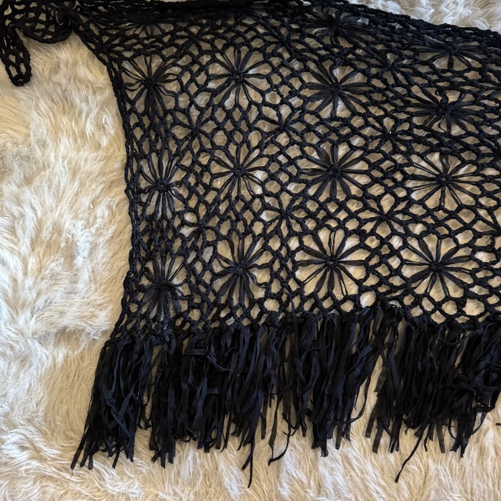 Urban Outfitters Out From Under Floral Crochet Sarong Cover-Up Black - Picture 7 of 11